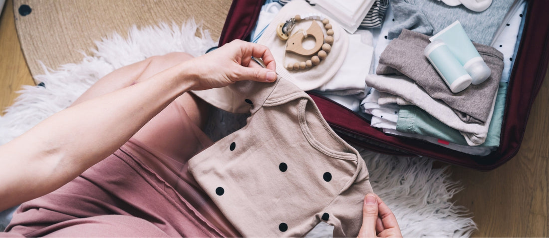 What to Pack in a Baby Changing Bag?
